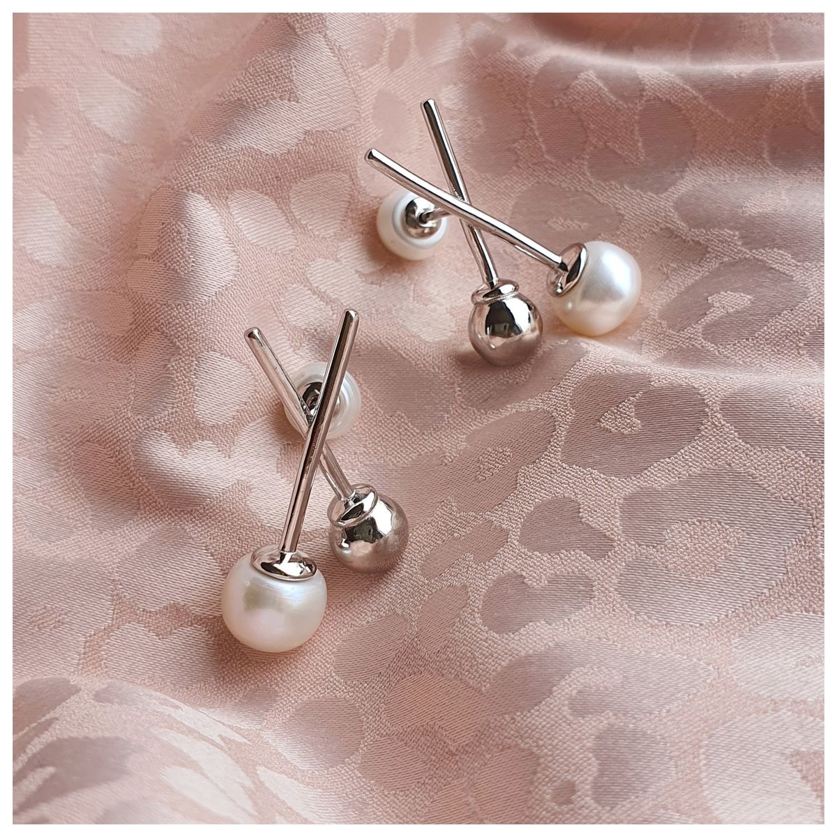 GENERICO - Aros  de perlas cruzadas plata 925 libres de Níquel