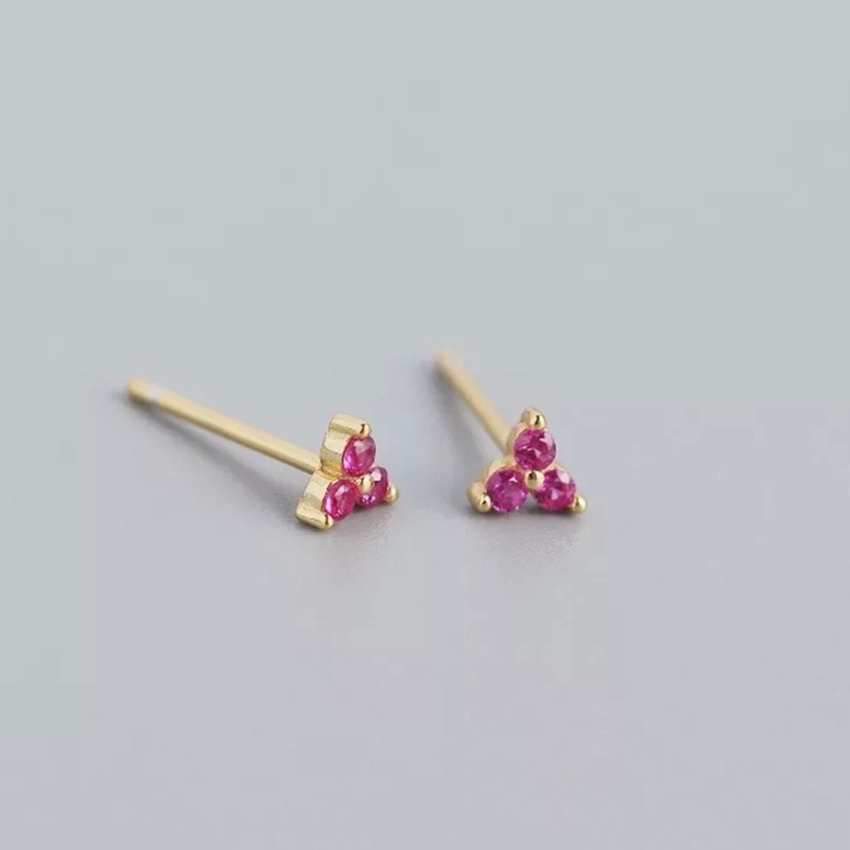 GENERICO - Aros mujer plata Triángulos fucsia