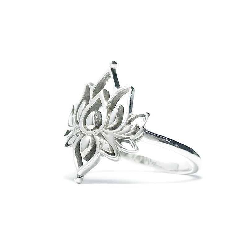 ANDREA COGGIOLA JOYAS - Anillo Flor Del Loto Plata Fina 925
