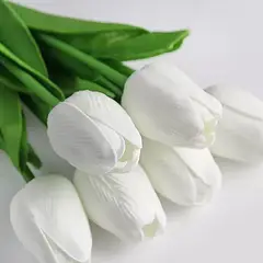 GENERICO - RAMO TULIPANES DE SEDA BLANCO