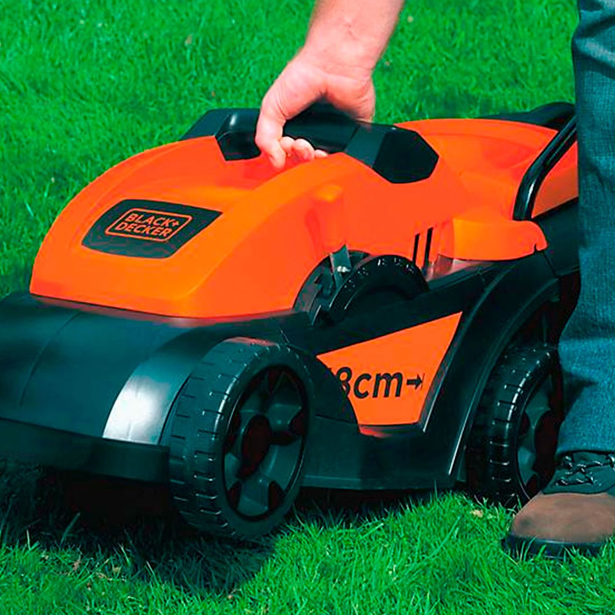 BLACK+DECKER - Cortadora de pasto 1600W + orilladora 600W BLACK+DECKER