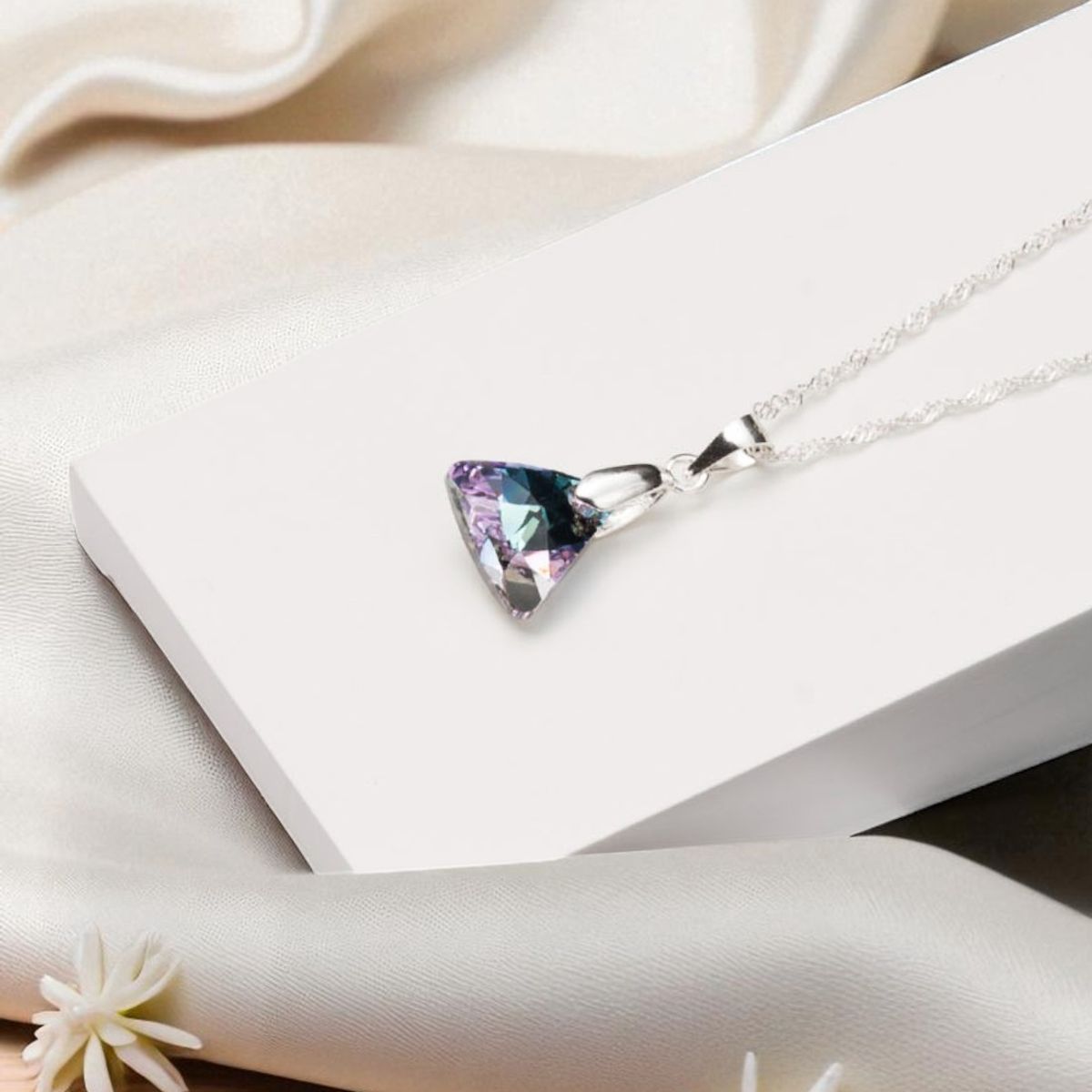 JOYAS MONTERO - Collar Trinidad Plata 925 creado cristales de Swarovski® Vitral Light