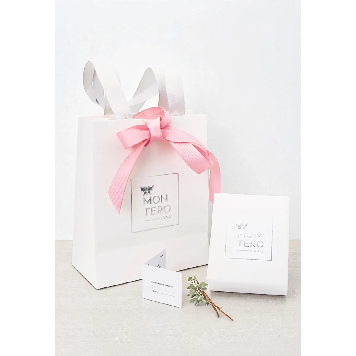 JOYAS MONTERO - Collar Punto de Luz Gold 24K creado con cristales de Swarovski® Golden Shadow