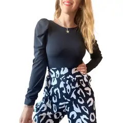 ME MATO TIENDA - Polera negra manga larga princesa tienda Me Mató