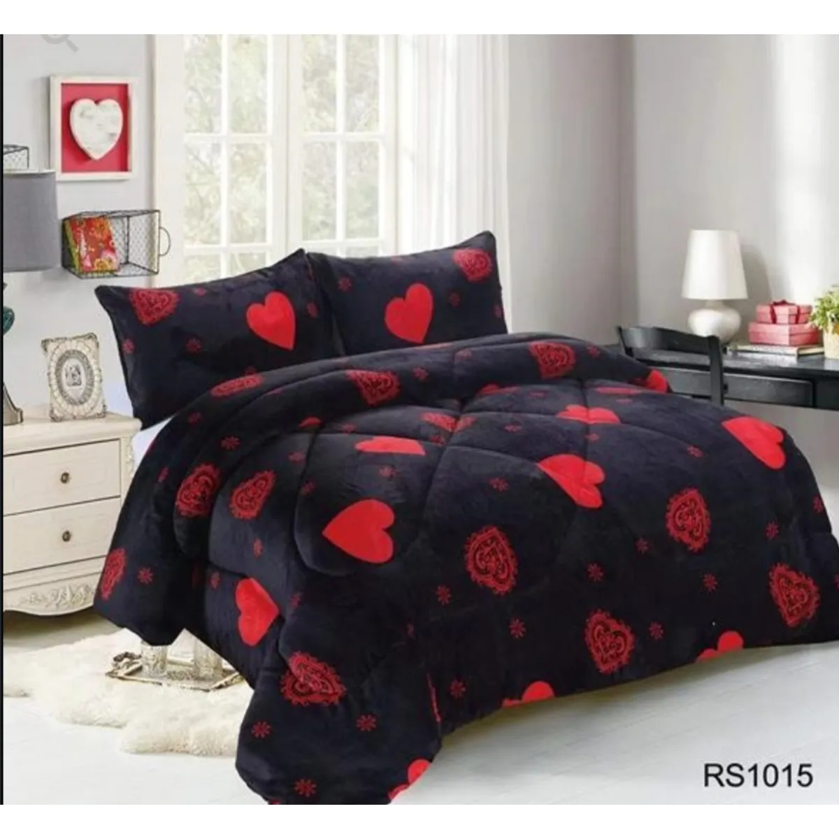 GENERICO - Cubrecama de Invierno Plush con Chiporro 2 Negro con Corazones