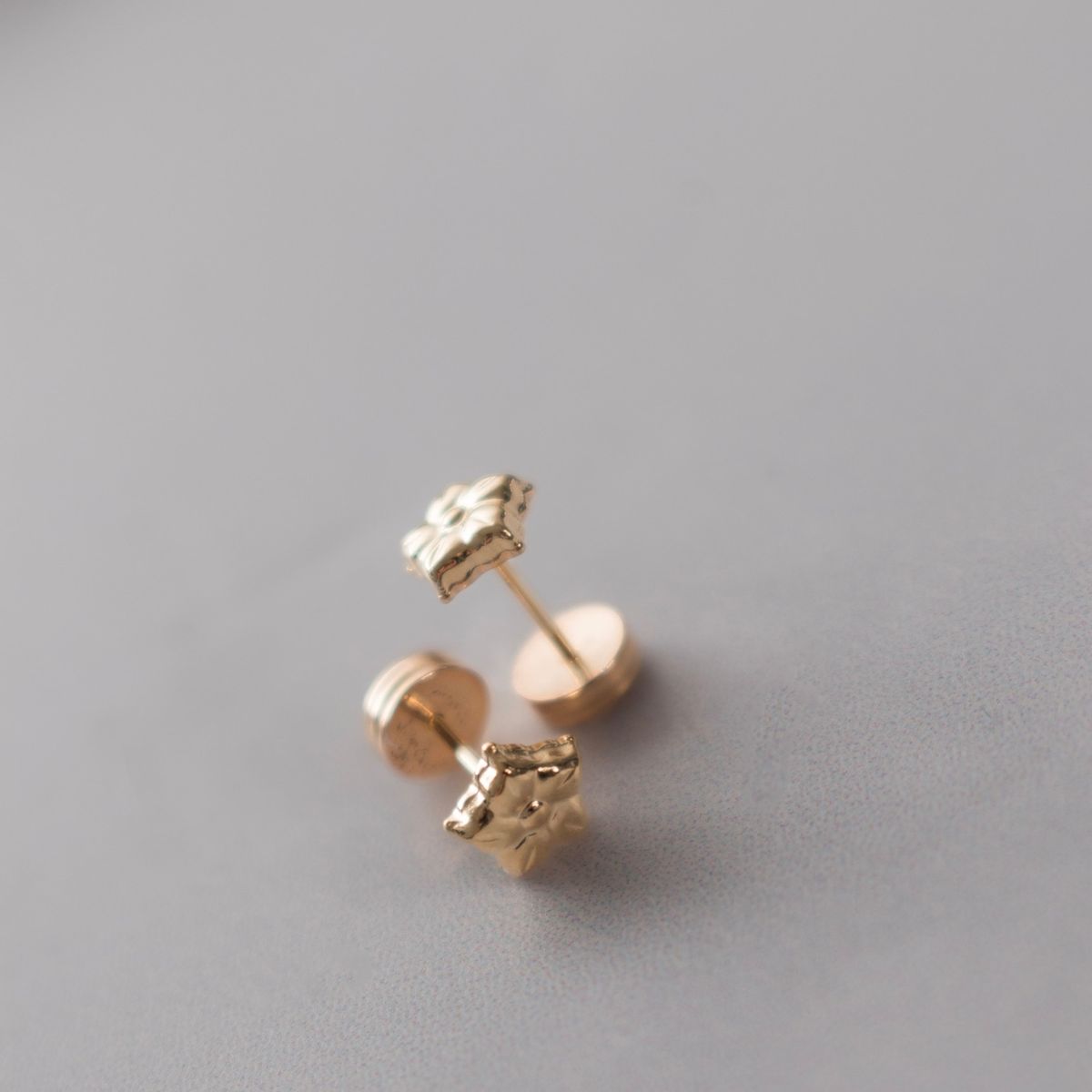 MODAS LILLO - Aro Bebé Abridor Flor Petunia Oro 18k Joyas Modas Lillo