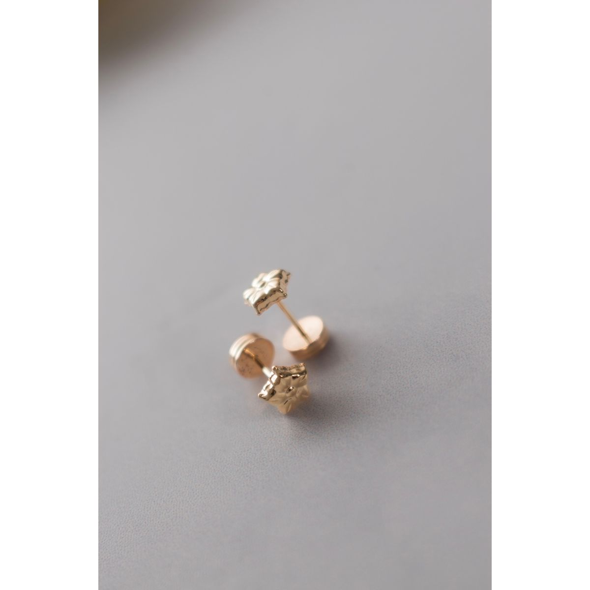 MODAS LILLO - Aro Bebé Abridor Flor Petunia Oro 18k Joyas Modas Lillo