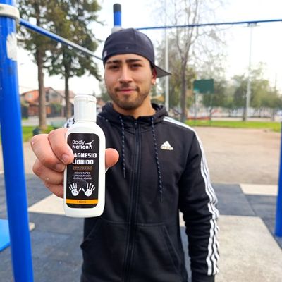 Imagen 2 del producto Magnesio Líquido Deportivo 140 ML Calistenia, Pole dance