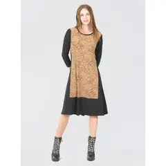 BOUS - Vestido Campana Estampado Café