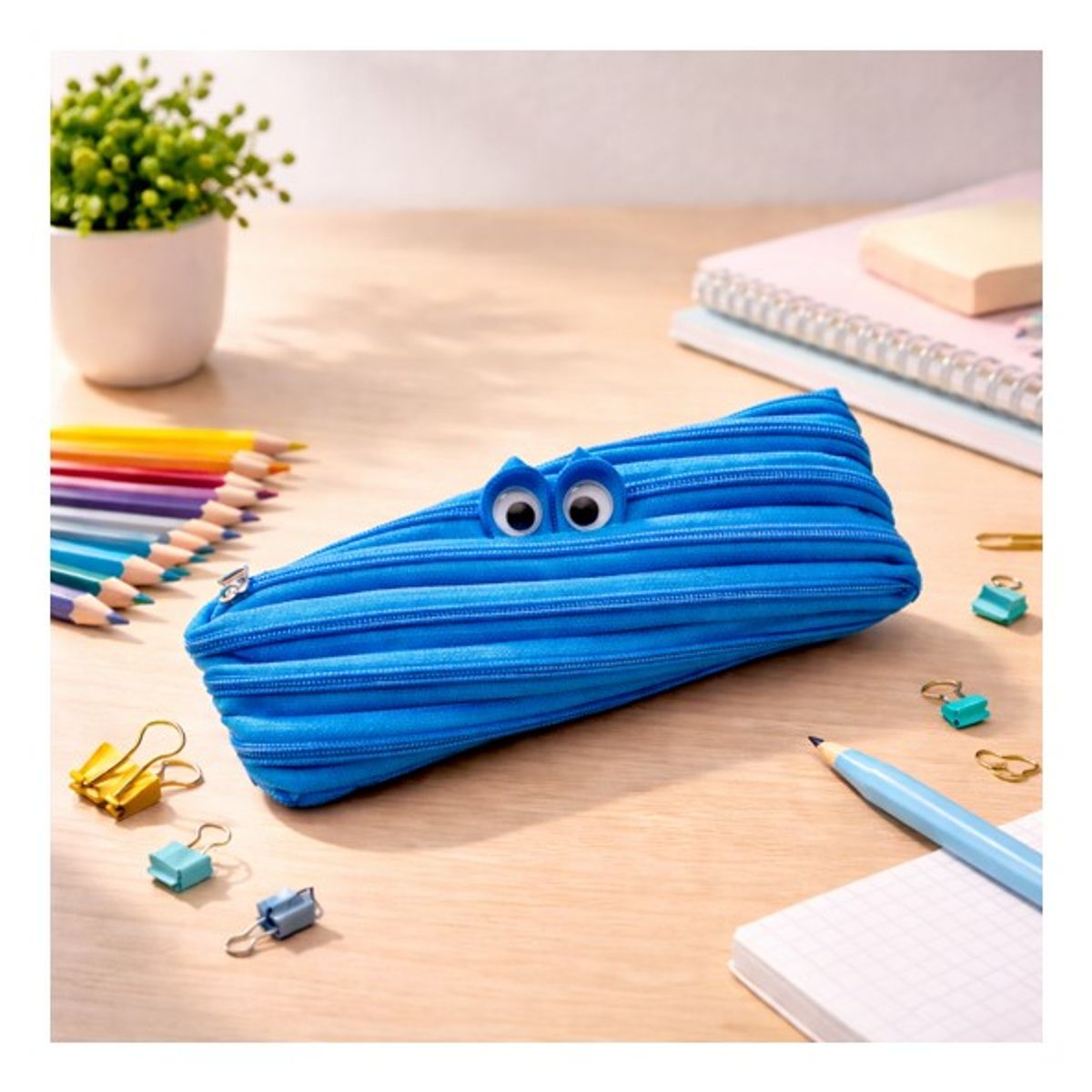 GENERICO - Estuche Ojos locos - celeste…