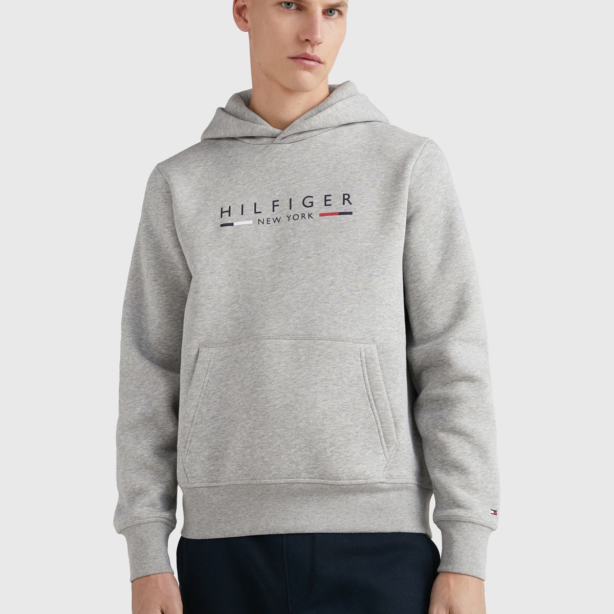 TOMMY HILFIGER - Polerón Hoodie New York Logo Gris Tommy Hilfiger