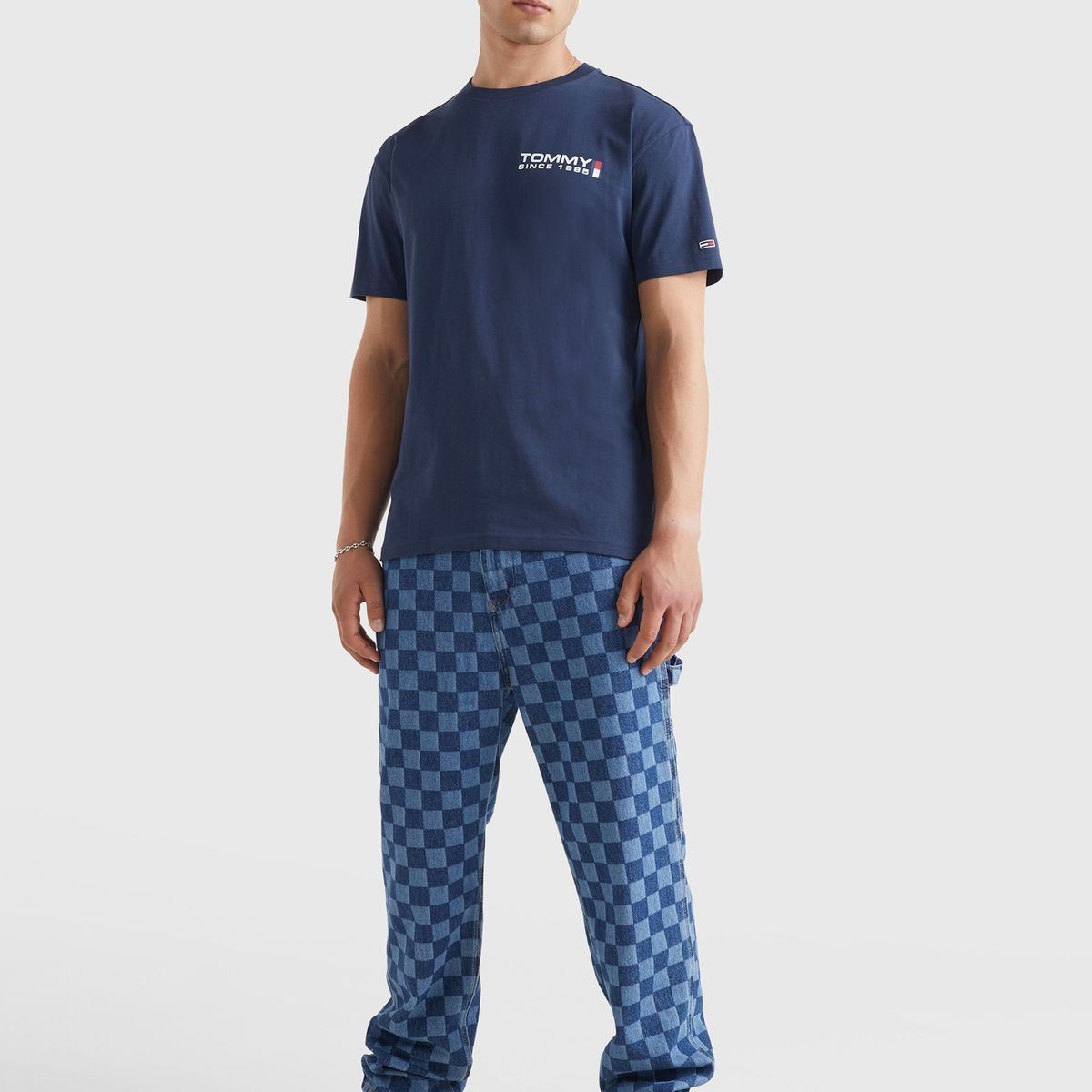 TOMMY HILFIGER - Polera Classic Athletic Con Logo Azul Tommy Jeans.