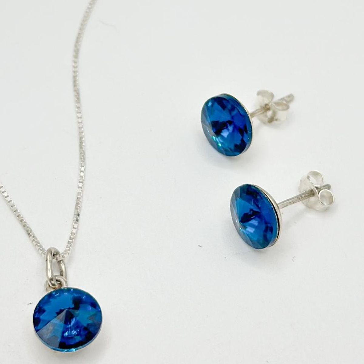 GENERICO - Conjunto Collar Aros Punto Luz Swarovski Azul Plata 925…