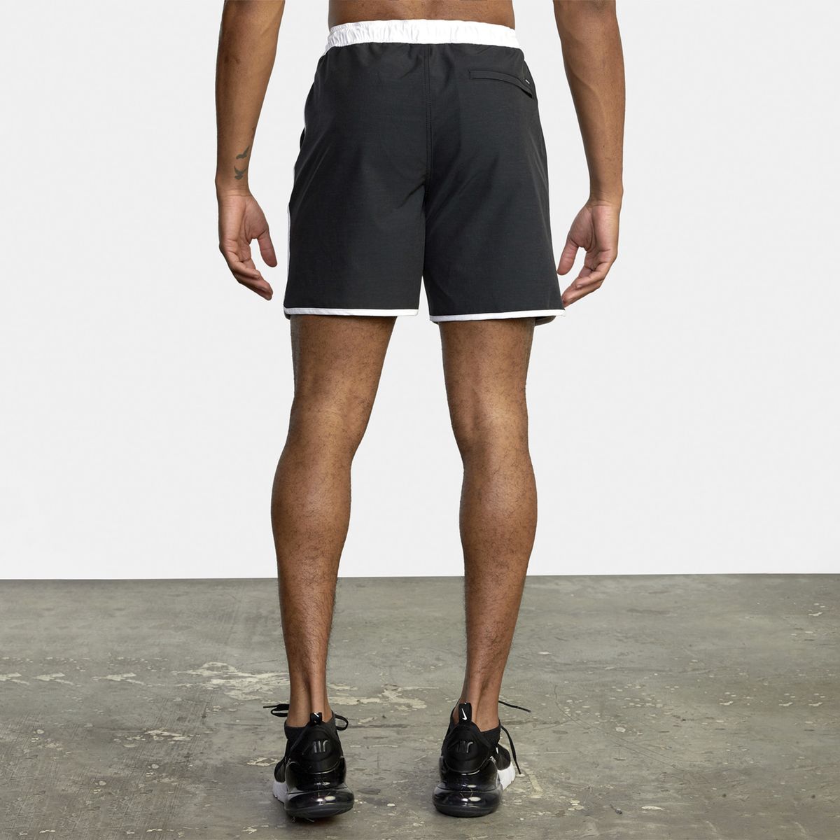 RVCA - Short Hombre Yogger Hybrid Wkst Negro RVCA