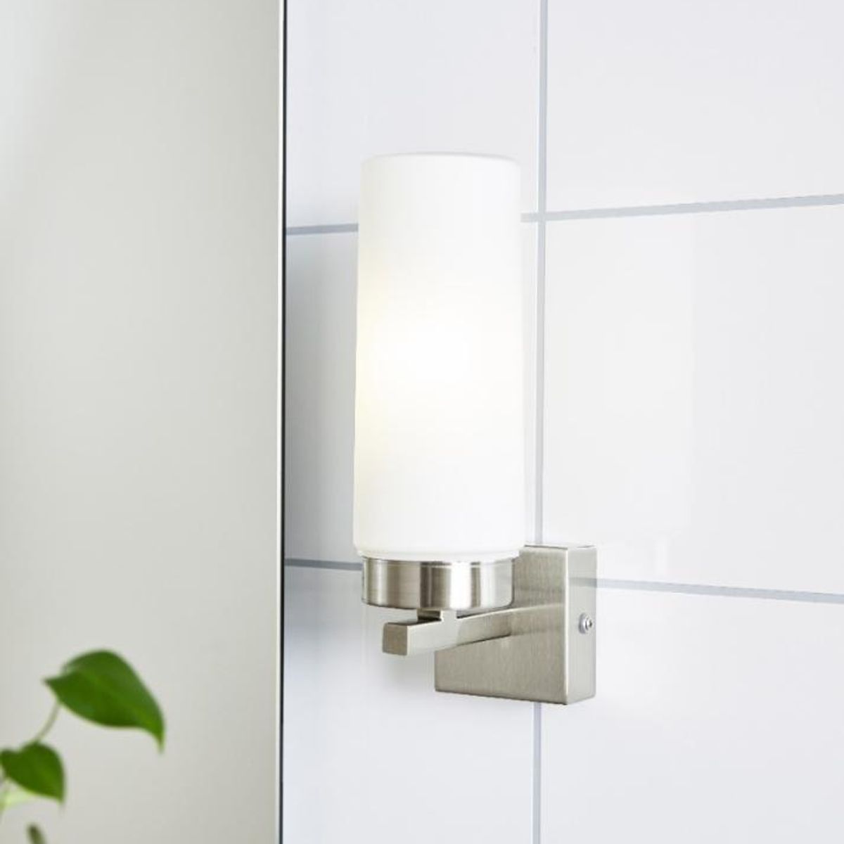 Aplique Stella 1 luz Ip44 BYP, marca BYP - Foto 2