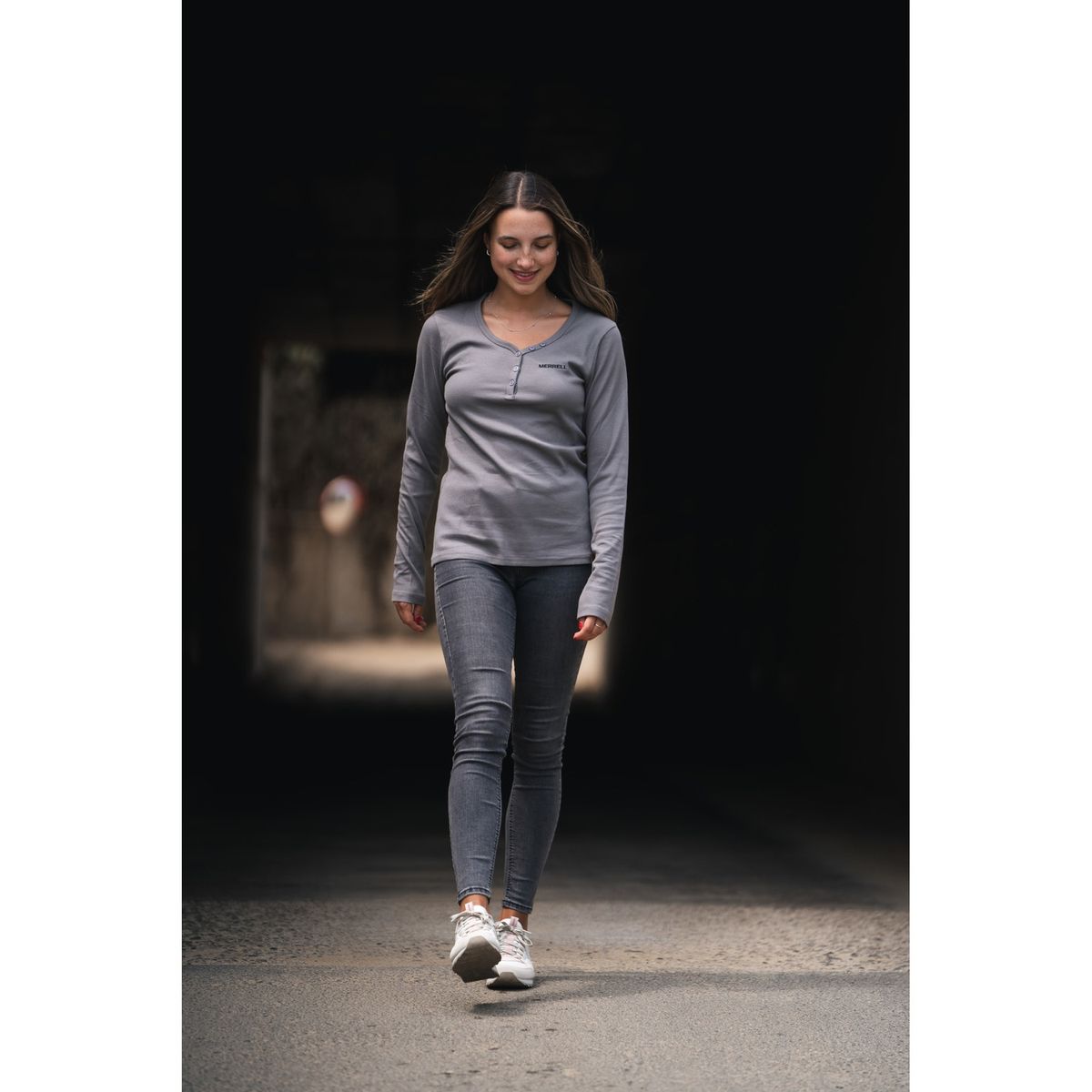 MERRELL - Polera Mujer Nala 2 Plomo MERRELL