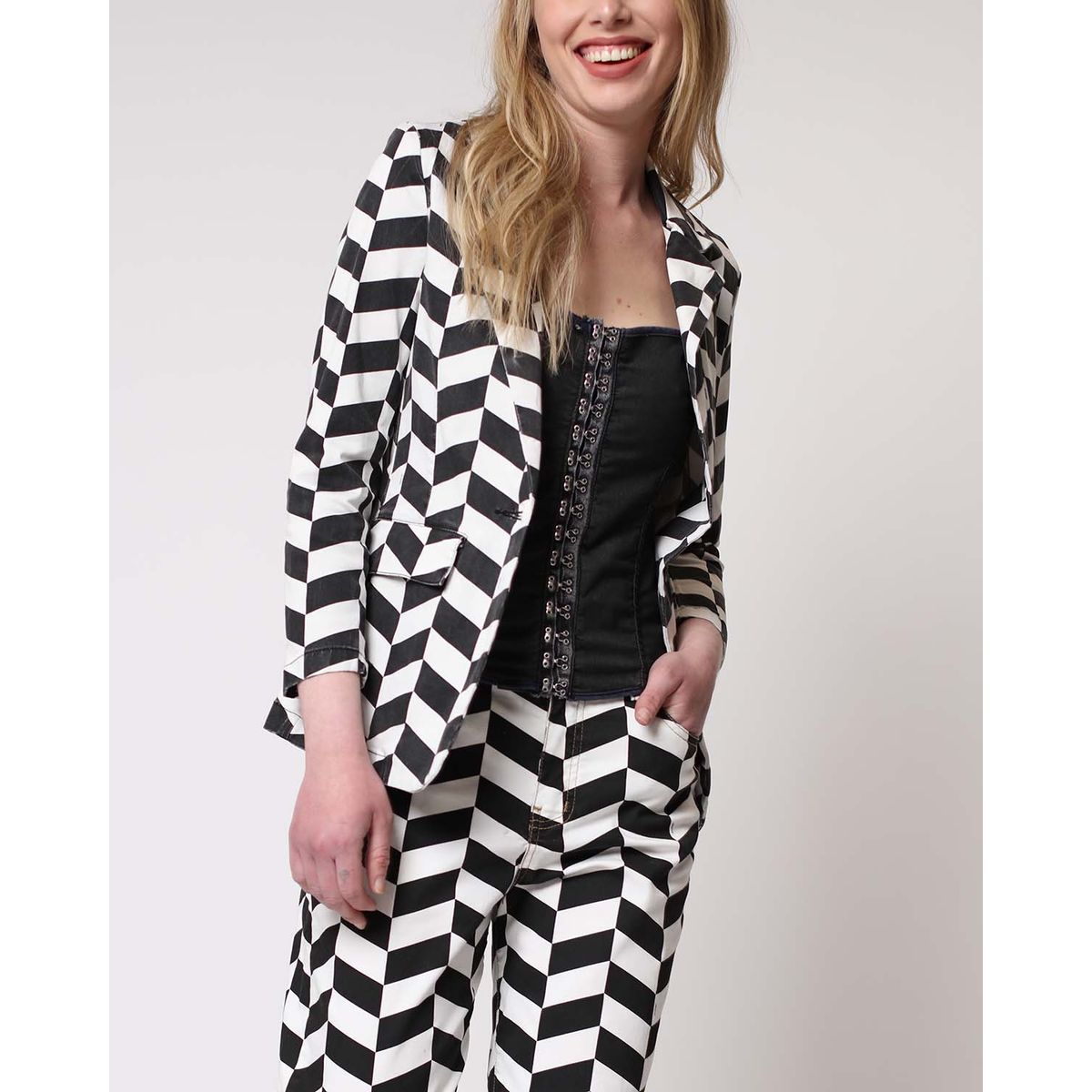 MOMCHIC - Bleazer Cotton Liocel Estampado Rombo