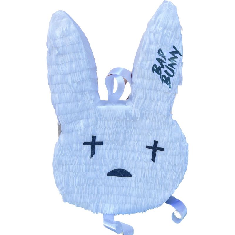 A - piñata de bad bunny  decoraciones fiestas