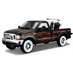 MAISTO - 32181 2002 FXSTB NIGHT TRAIN + 1999 FORD F 350 SUPER