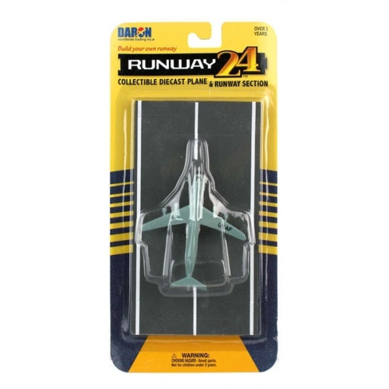 RUNWAY - RUNWAY 70 C5 GALAXY USAF MILITARY PLANE