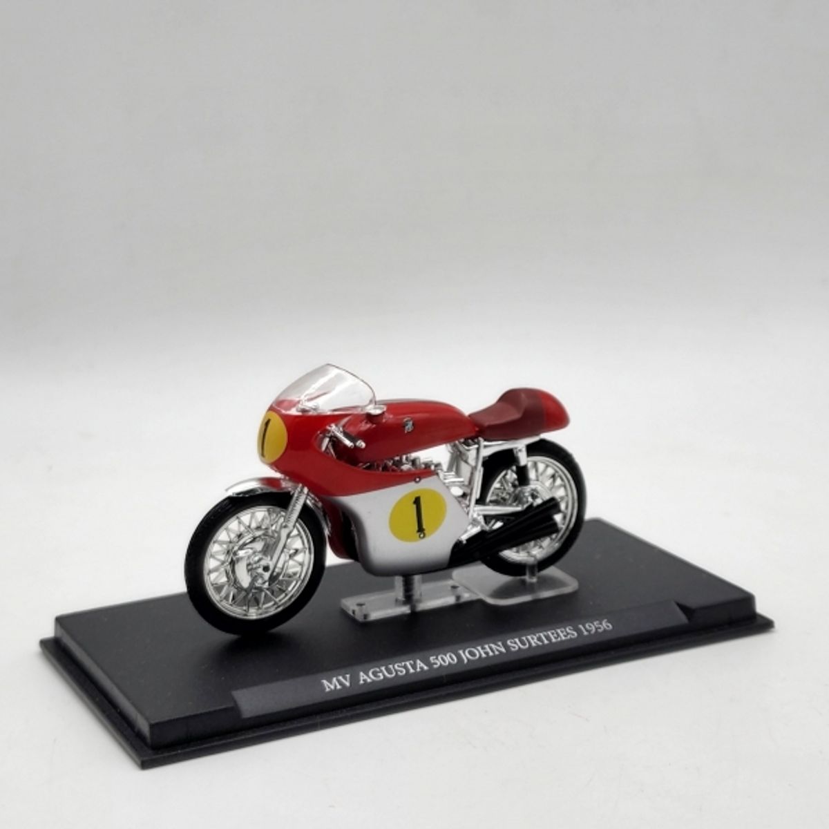 GENERICO - LUPPA MV AUGUSTA 500 1956 JOHN SURTEES 1:24
