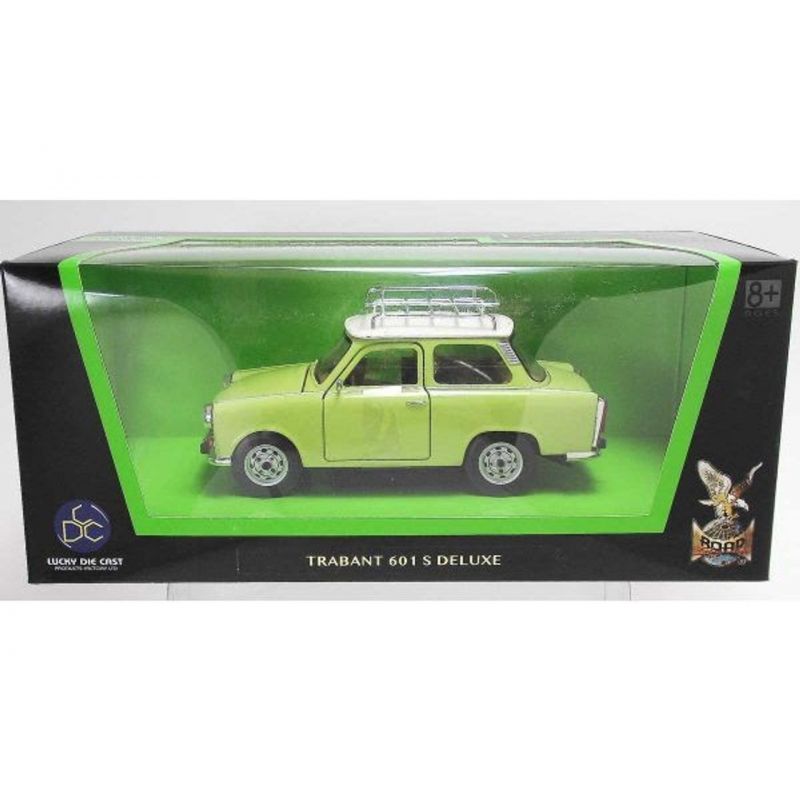 GENERICO - ROAD 24217 1:24 TRABANT 601 S DELUXE W RACK