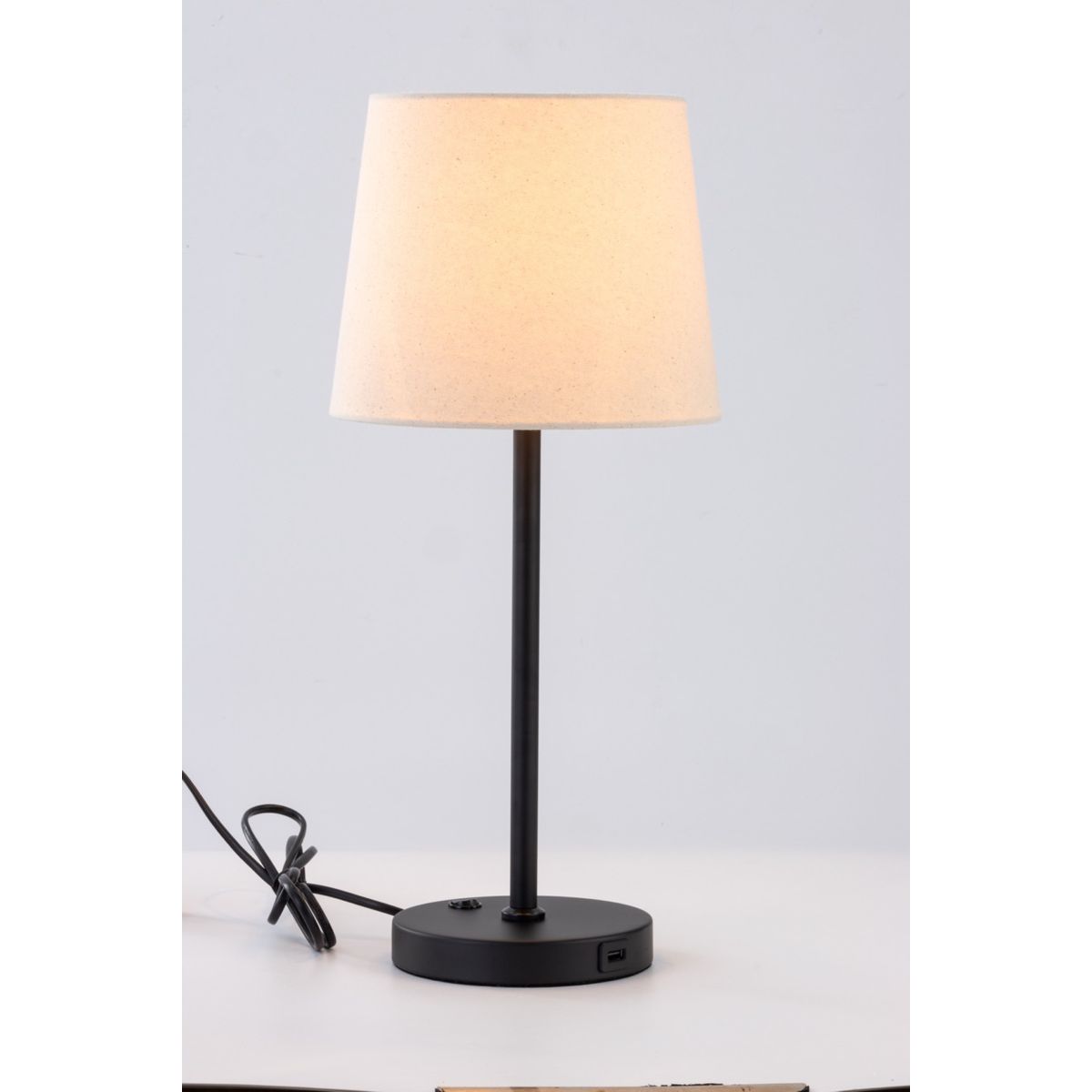 DISEÑO 3 - Lampara Sm Usb Negra