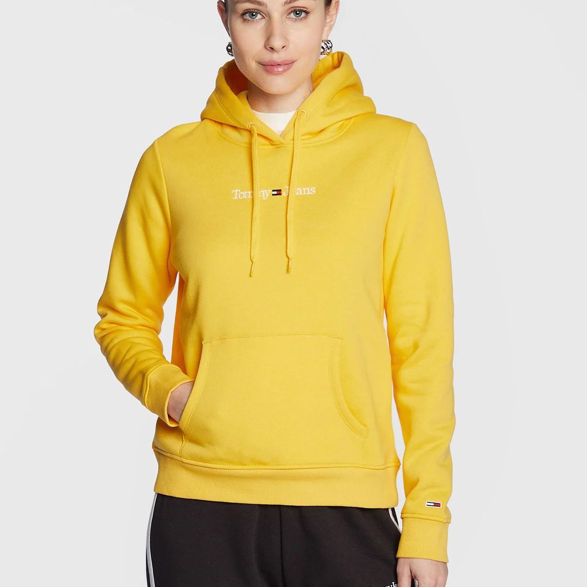 TOMMY HILFIGER - Polerón Regular Serif Linear Logo Amarillo Tommy Jeans