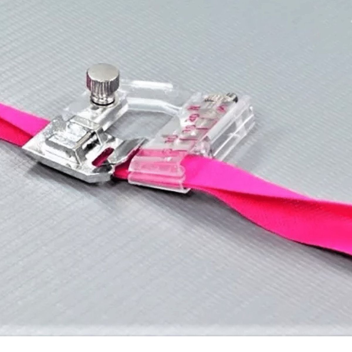 REACH - Pie Prensatela Para Aplicar Bies En Máquina Coser Doméstica