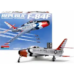 REVELL - 15996 F 84 F THUNDERSTREAK THUNDERBIRDS