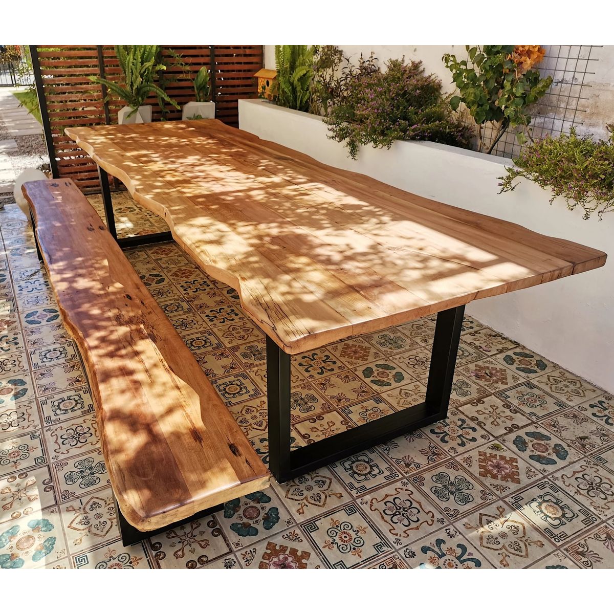 NOWU HOGAR - Mesa Comedor Roble Crudo Fierro Cuadrado Con Bancas 160x90