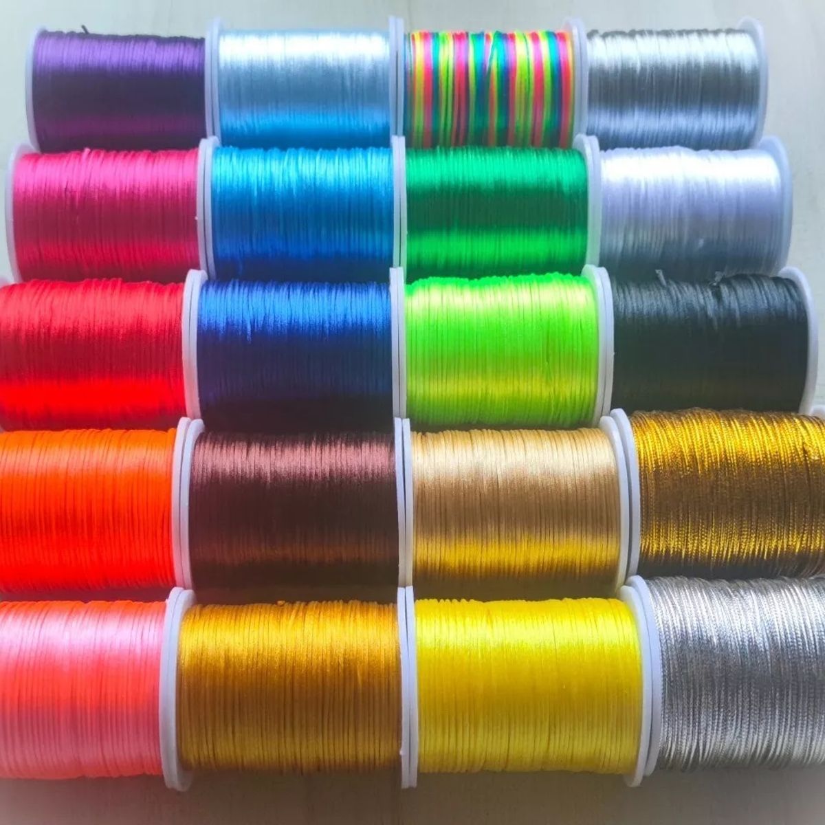 GENERICO - 20 Hilos Cola De Raton Multicolor 1mm/50metros……