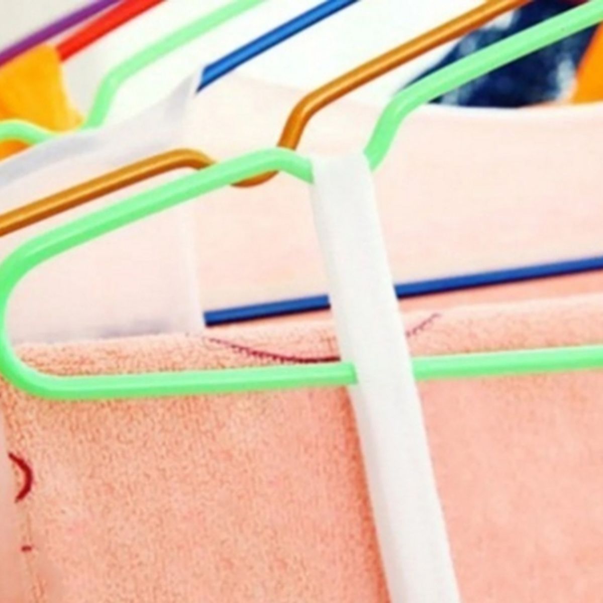 U BUY - 10 Colgadores De Ropa Grandes Antideslizantes Engomados