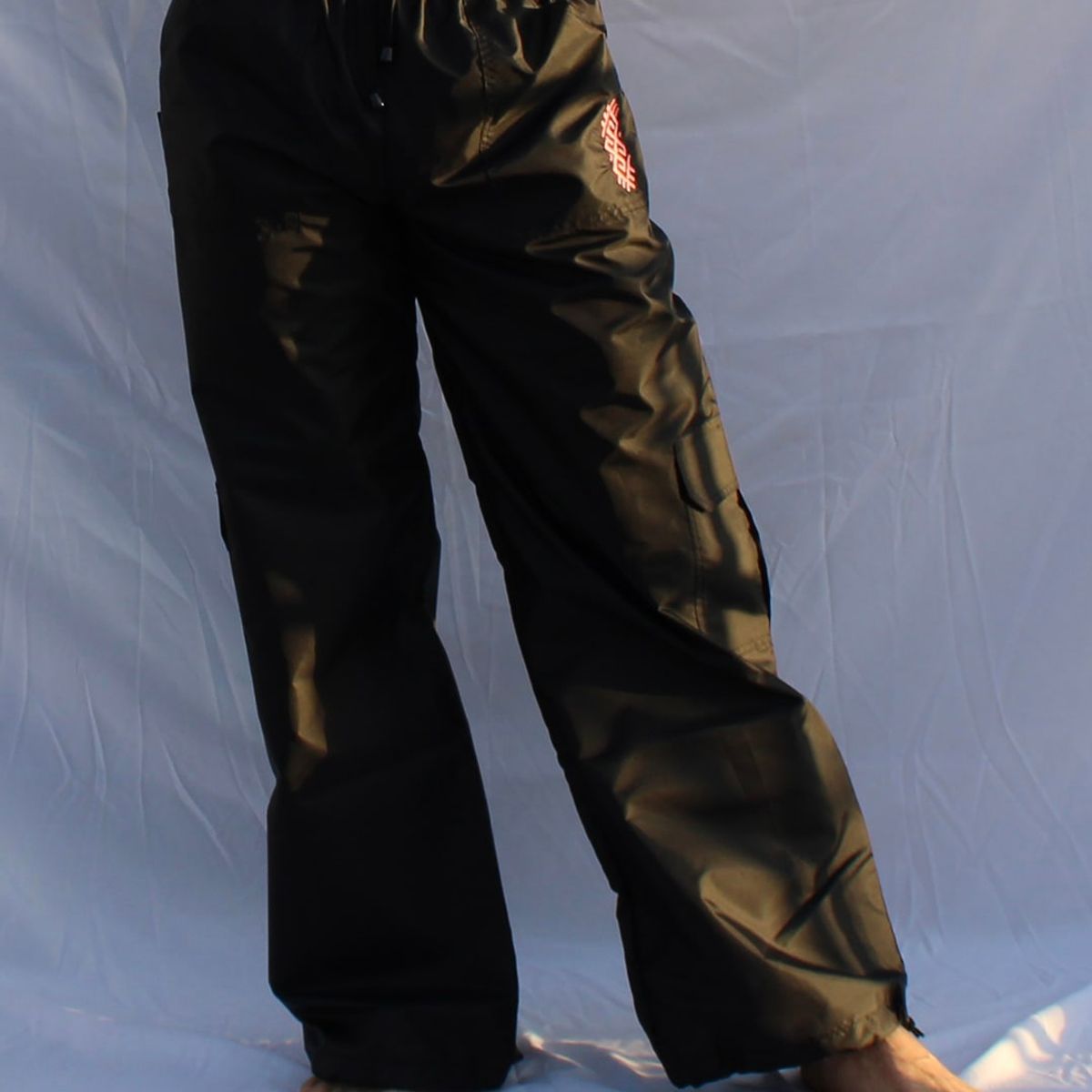 AIMARA - Pantalón Tipo Cargo Negro