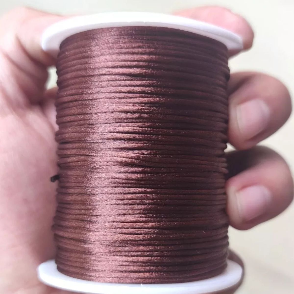 GENERICO - Cordón De Rayon Satin, Cola De Ratón 1mm/ 50 Metros Cafe…