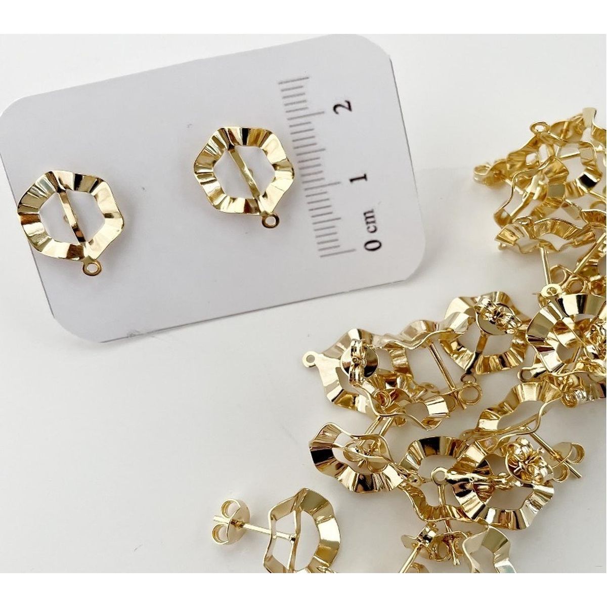 GENERICO - Set De 6 Pares De Bases De Aros Con Baño De Oro Modelos 6