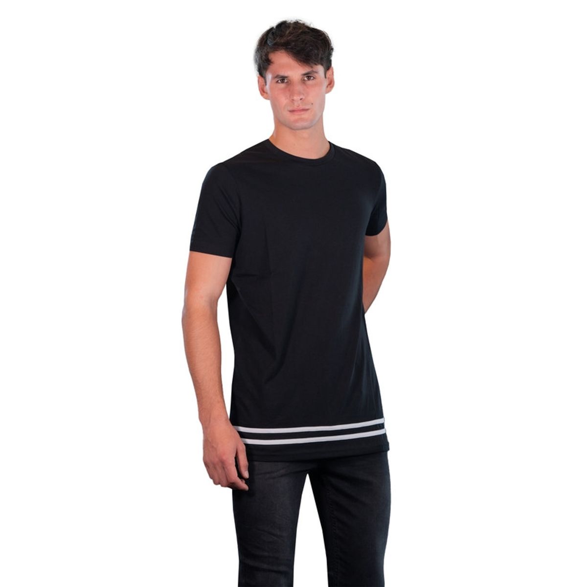 DVGT DIVERGENTE - Polera KitKat Negro Divergente