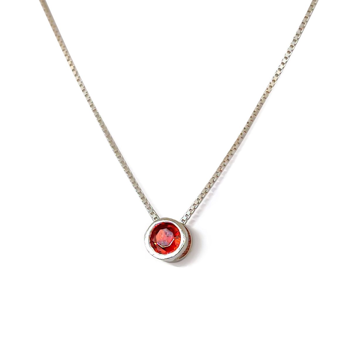 ANDREA COGGIOLA JOYAS - Collar Punto De Luz Rojo 5mm Plata Fina 925