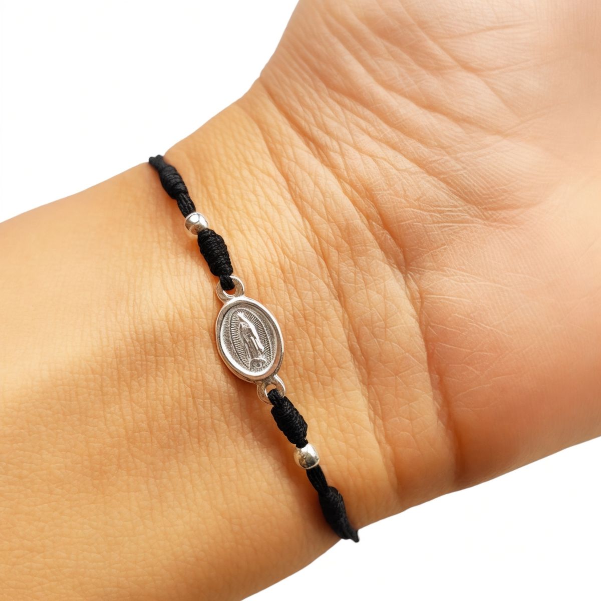 COGGIOLA - Pulsera Virgen De Guadalupe Plata Fina 925 Cordón Negro