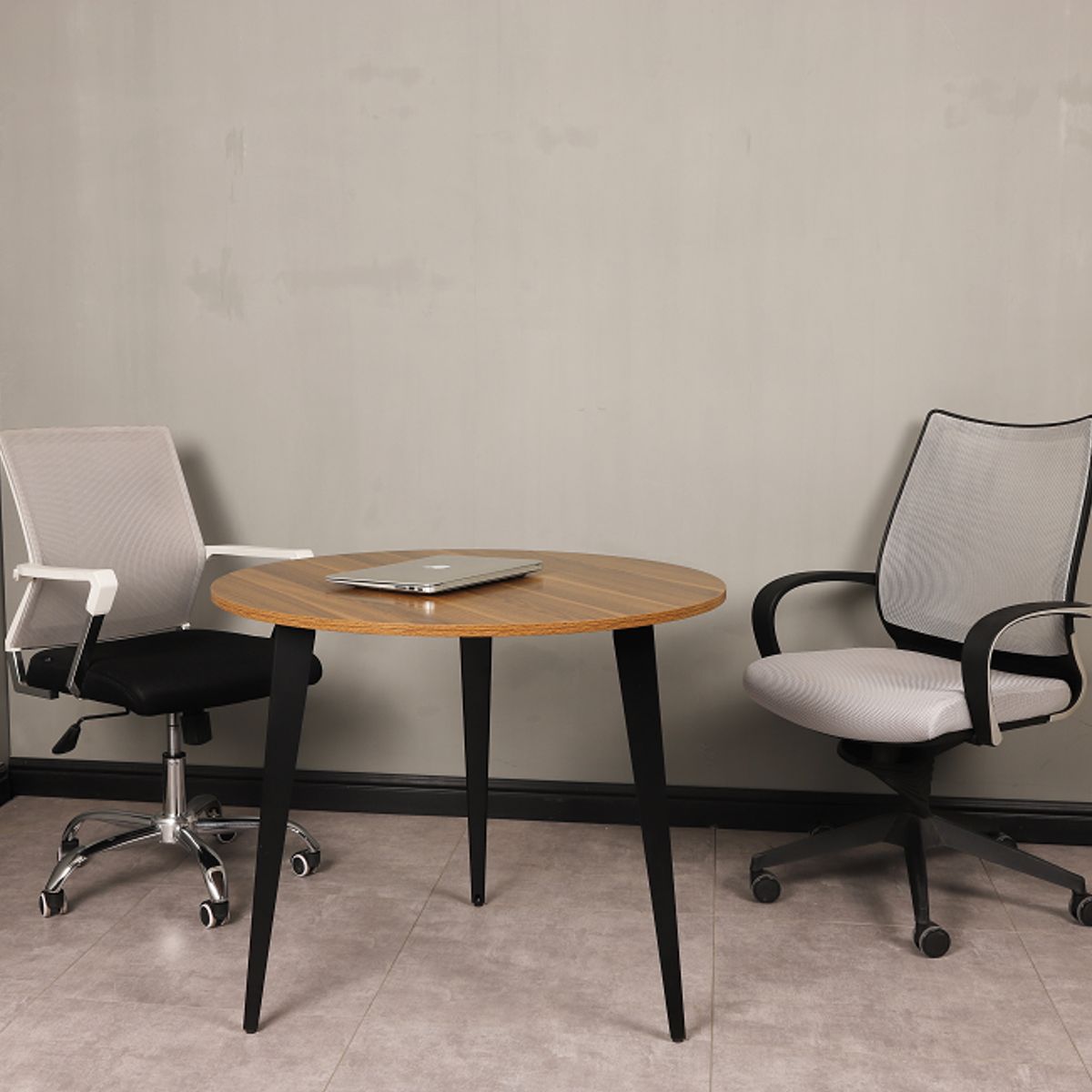 AGUILA - Mesa de Multipropósito Gem de 3 Patas Metal  - Café Claro