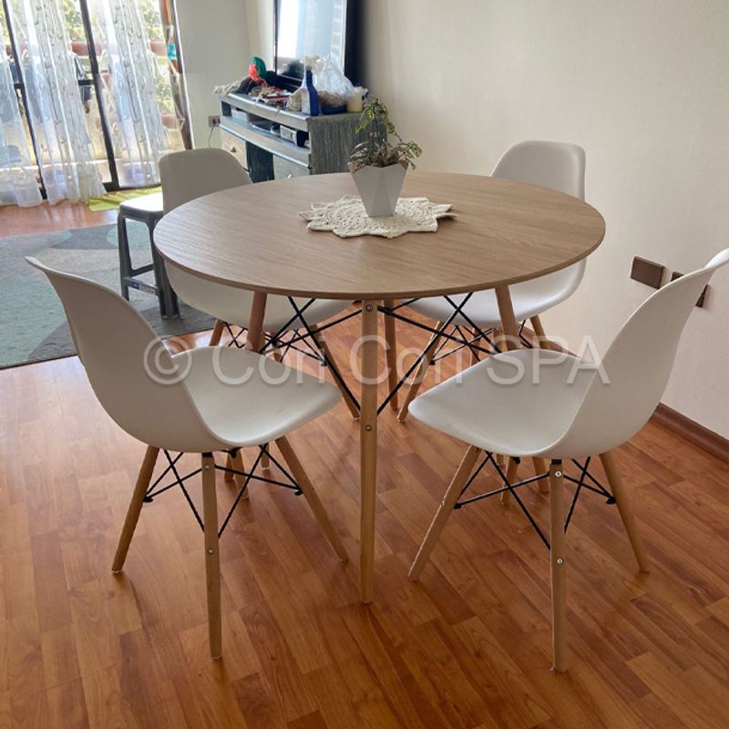 CORI CORI - Comedor Mesa Wood 120cm + 4 Sillas Eames Blancas
