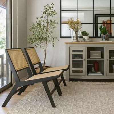 Imagen 2 del producto Sitial Futra Negro de madera color negra y rattán 65x74x77