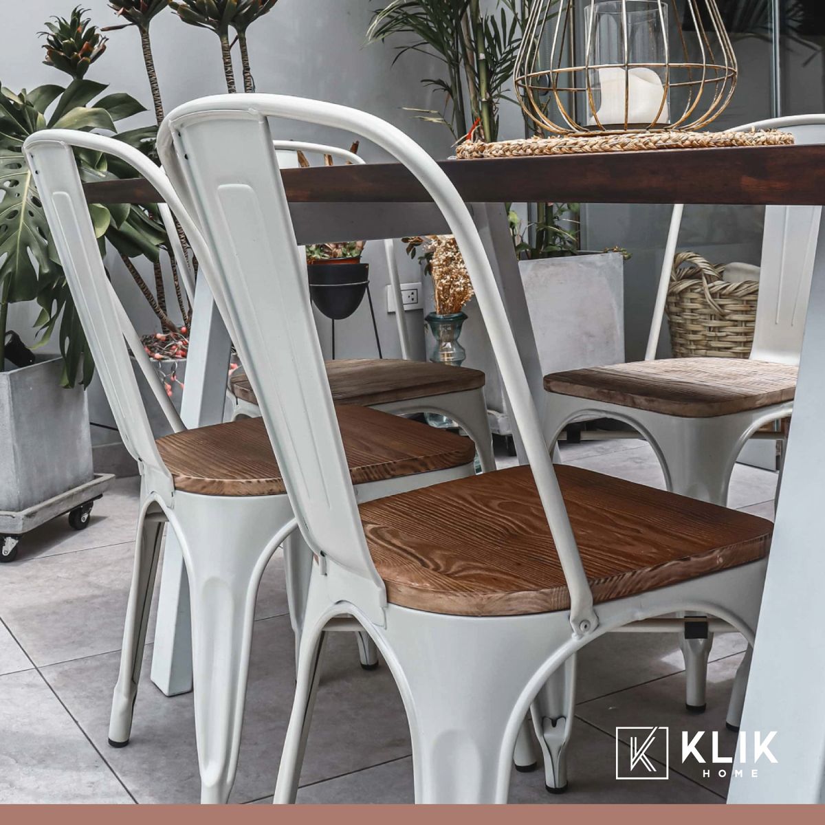 KLIK - Pack de 4 sillas Tolix con asiento de Madera Oscura Walnut - Blancas