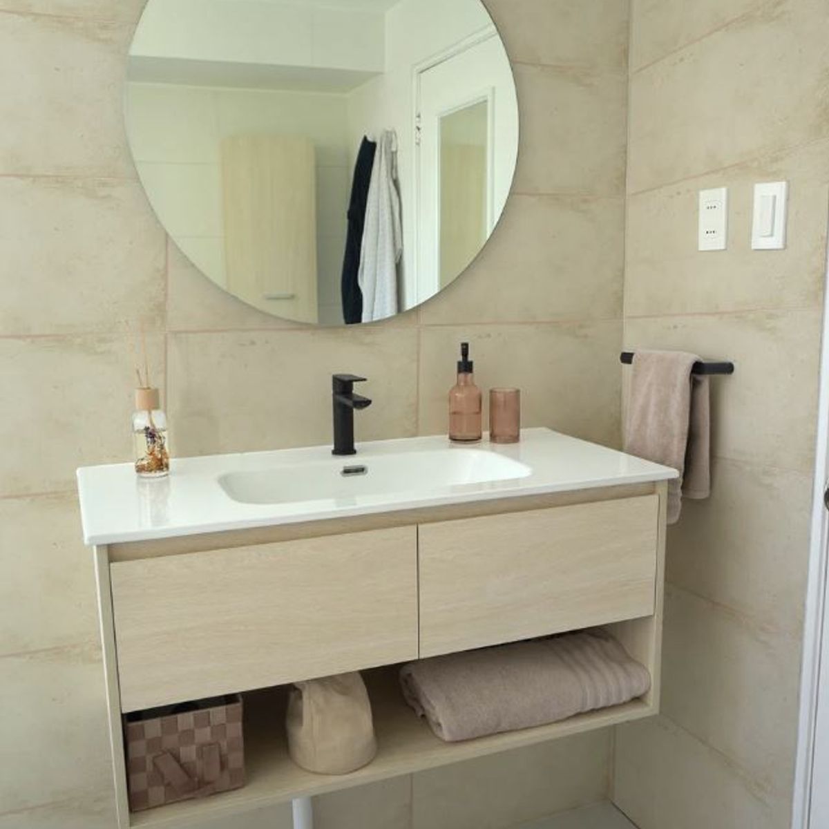 DEKOFIX - Baldosas 25x40 autoadhesivas para muro modelo POMPEIA BEIGE