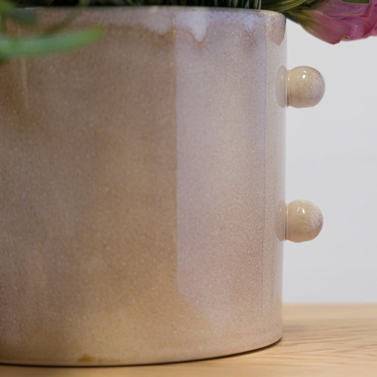 AMOBLE - Macetero cerámica Nina Amoblé