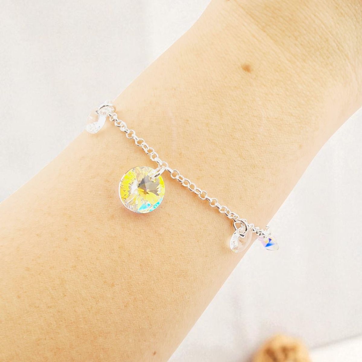 JOYAS MONTERO - Pulsera Nepal Plata 925 creado con cristales de Swarovski® Aurora Boreal.