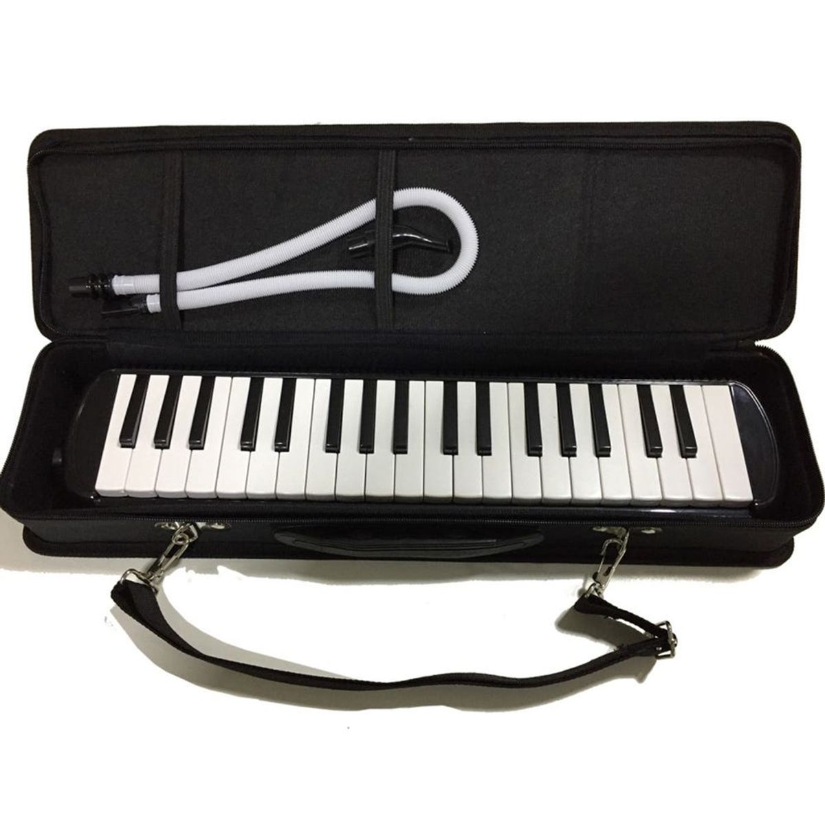 GEN - MELODICA  CROMATICA CONCERTINA 37 TECLAS KEY + ESTUCHE NEGRO