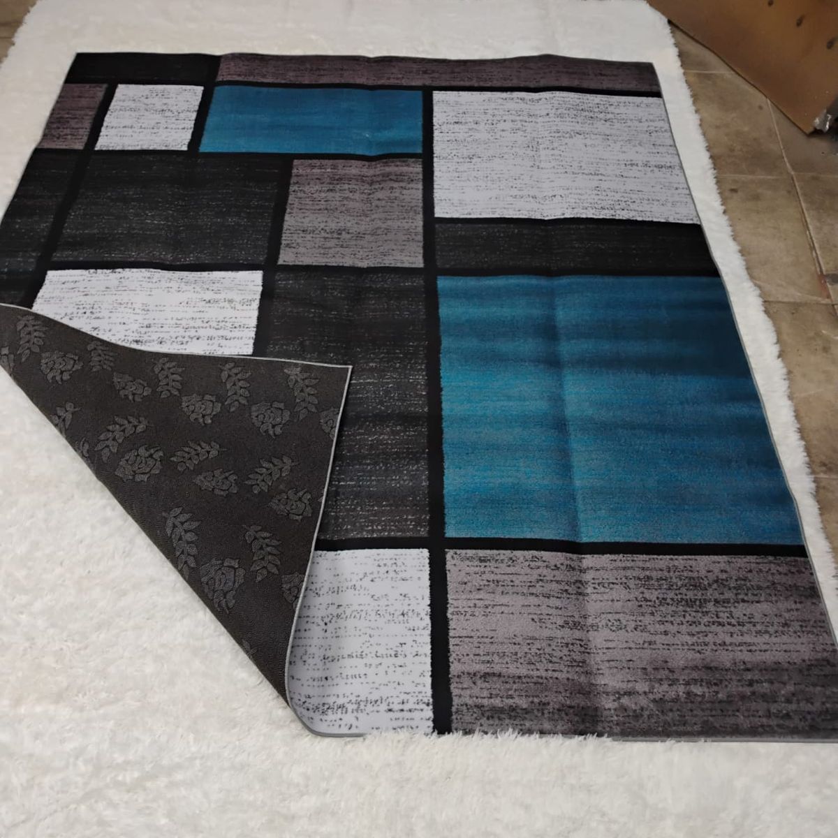 GENERICO - ALFOMBRA 160x200 CON DISEÑO DECORATIVO GEOMETRICO AZUL MARIA