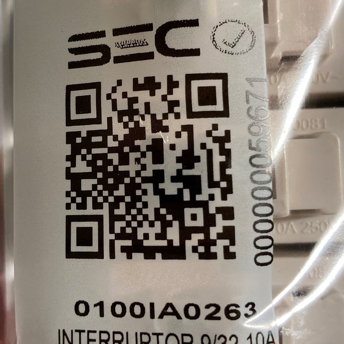 GENERICO - Interruptor Triple Armado Embutido  9/32 10 A MEC.