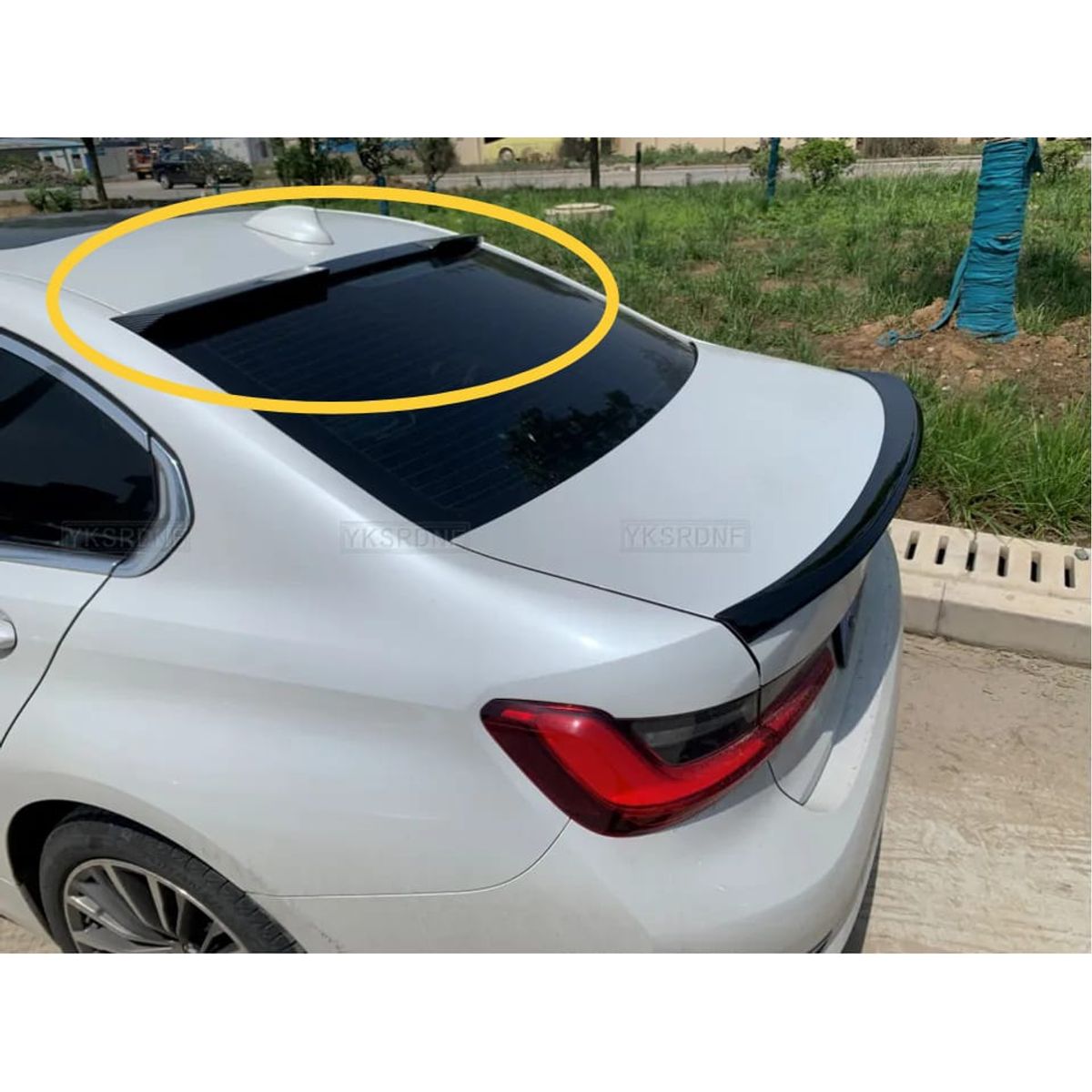 GENERICO - Lip Alerón trasero de goma NEGRO BRILLANTE GLOSS